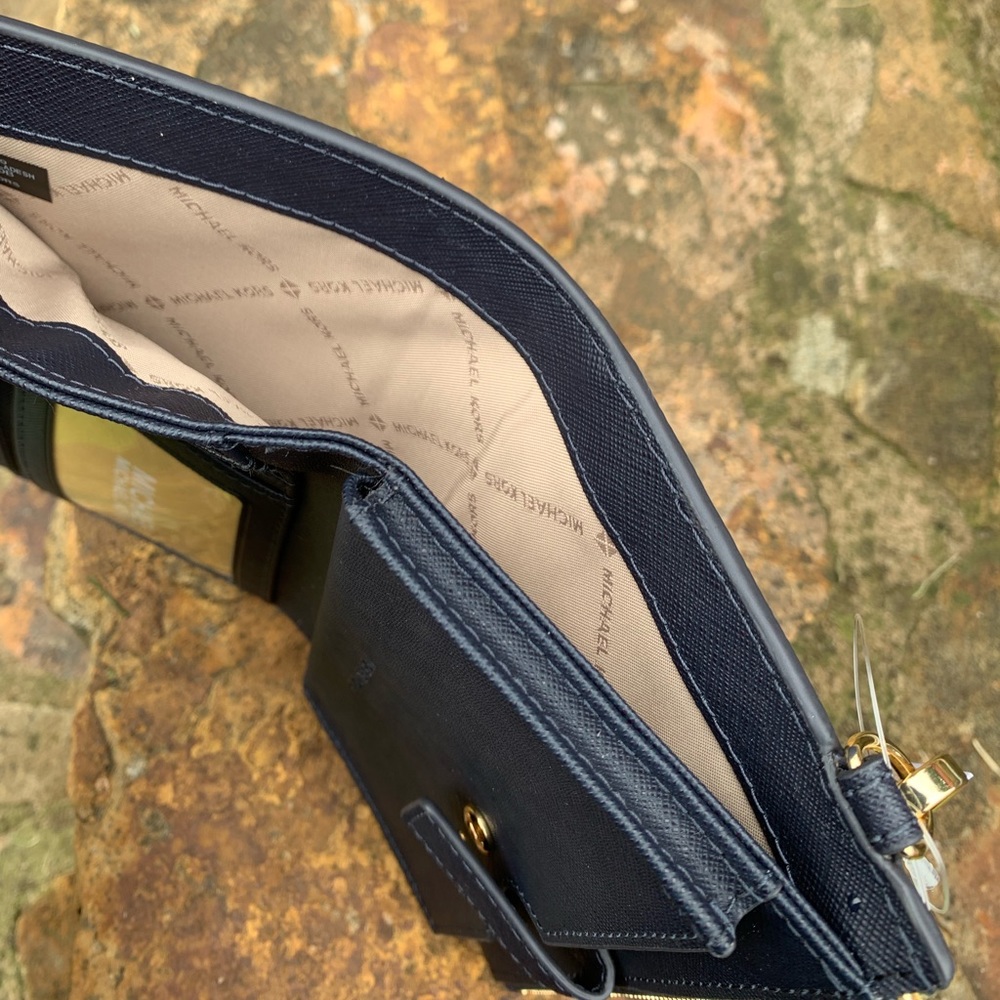 Michael Kors Admiral Double ZIP Wristlet NWT - Picture 4 of 6